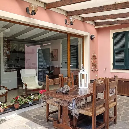 Rosapino Apartmán Rapallo